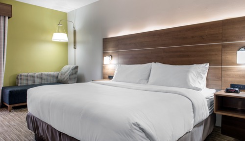 Suite, 1 King Bed, Mobility Accessible (Mobility, Accessible Tub)