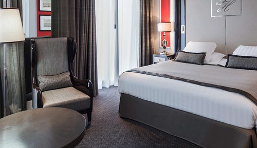 Superior Room, 1 Queen Bed, City View (City View)