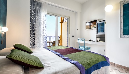 Classic Triple Room, Sea View