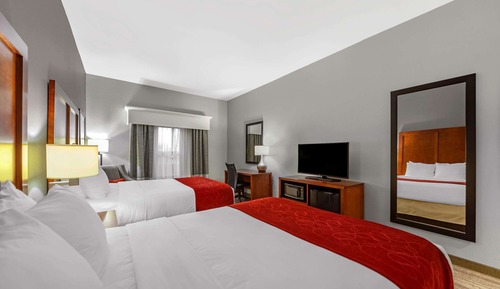 2 Queen Beds, Nonsmoking, Hearing Accessible 