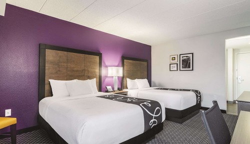 Room, 2 Queen Beds, Non Smoking