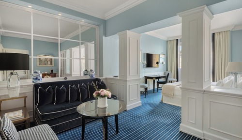 Studio Suite, River View