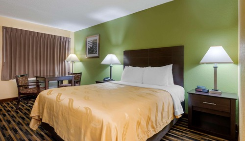 Standard Room, Smoking