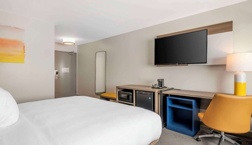 Standard Room, 1 King Bed, Non Smoking