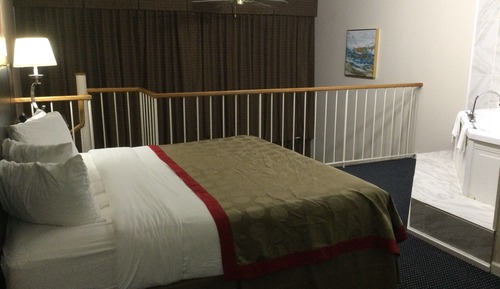 Suite, 1 Bedroom, Non Smoking (Courtyard/Poolside View)