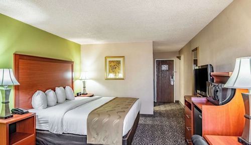 Standard Room, 1 King Bed, Non Smoking