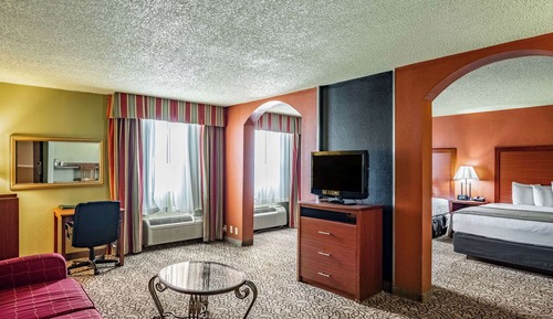 Suite, Multiple Beds, Accessible, Non Smoking