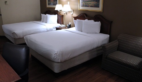 Standard Room, 2 Queen Beds, Non Smoking (Exterior)