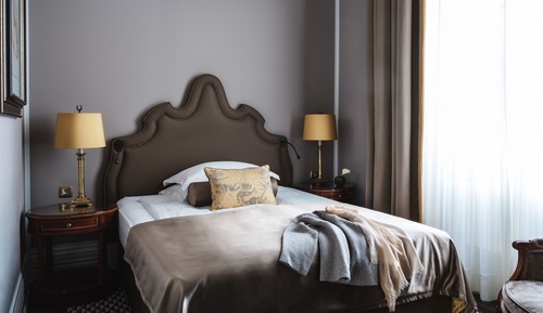 Grand Lit Room