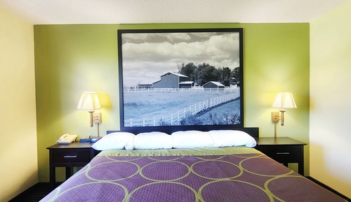 Efficiency, Room, 1 King Bed, Non Smoking