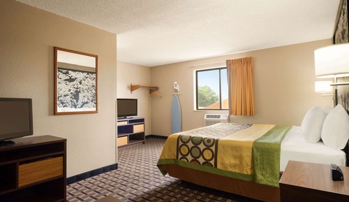 Business Suite, 1 King Bed