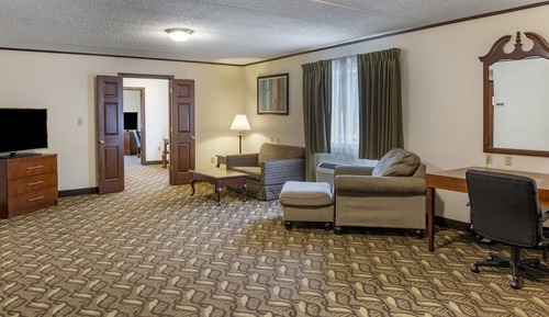 Executive suite Non smoking, King and Sofa bed, Hot Tub (NO PETS)