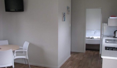 Standard Room, Non Smoking, Kitchen (Poolside Cabin)