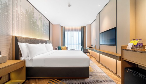 Premium Room, 1 Queen Bed