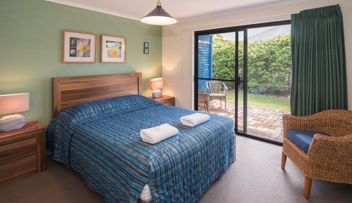 Cottage 9 - Swell - 2 Queen Beds, 2 Large Twin Beds, 2 Twin Beds in Loft