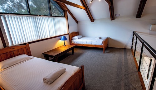 Cottage 19 - Sunset Cove, 2 Queen Beds, 2 Twin Beds in Loft