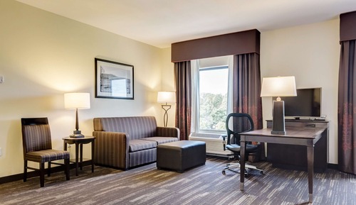 Studio, 1 King Bed, Non Smoking, Kitchenette