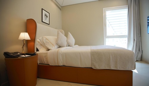 Standard Room, 1 Queen Bed, Bathtub