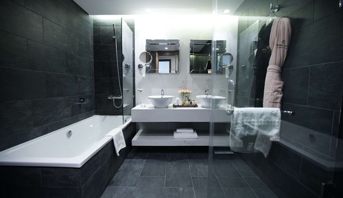 Suite, 1 King Bed, Bathtub, City View (Diplomat)