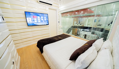 Luxury Loft, 2 Bedrooms, Private Pool