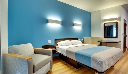 Standard Room, 1 Queen Bed, Non Smoking, Refrigerator