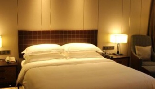 Superior Room, 1 King Bed