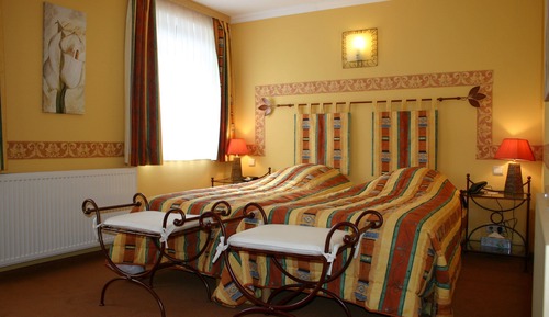 Classic Twin Room