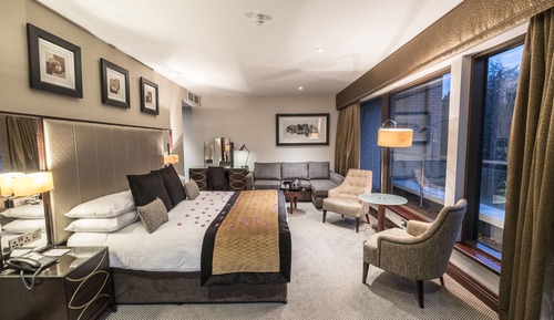 Executive Suite, Balcony
