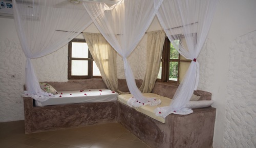 Deluxe Studio Suite