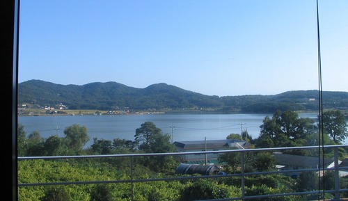 B3 Room - Lake view