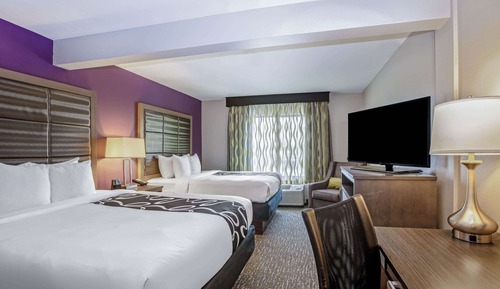 Deluxe Room, 2 Queen Beds, Non Smoking