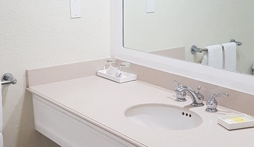 Standard Room, 1 King Bed, Marina View