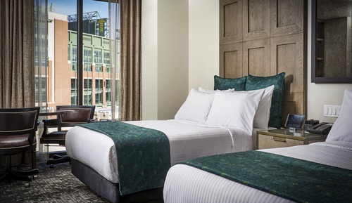 Double Room (Lambeau)