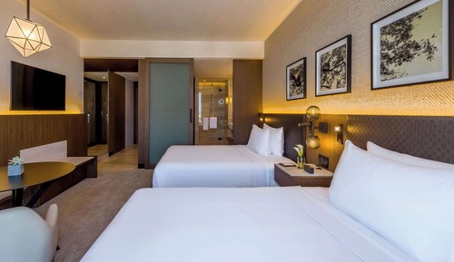 Club Room, 2 Queen Beds