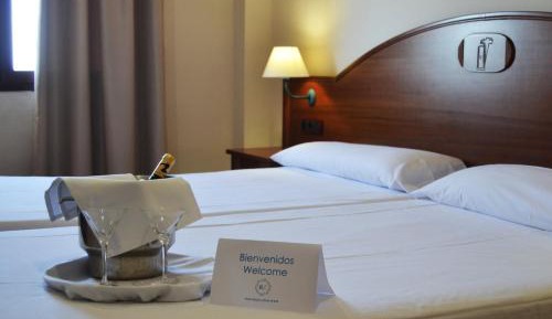 Triple Room (2 Adults + 1 Child)