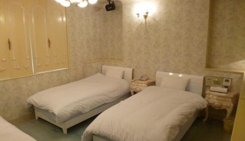 Standard Twin Room with Sofa