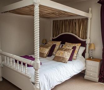 Luxury Double Room with Four Poster Bed