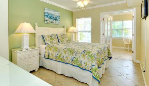 Two Bedroom Condo - Non-Smoking