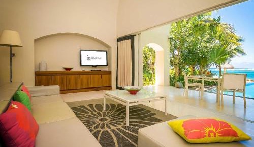 SO Two-Bedroom VIP Beach Villa with Living Room, Private Garden and Private Pool - Beach Front