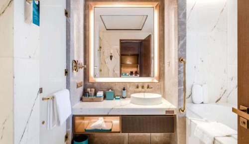 Luxury King Room with Club Millesime Access