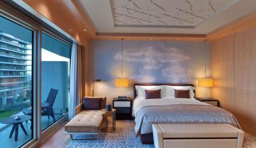 Premier King Room