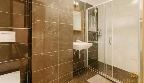 Basic Triple Room