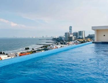 Two-Bedroom Apartment with Balcony and Sea View