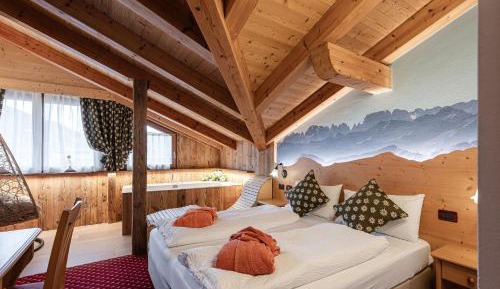 Double Room with Spa Bath