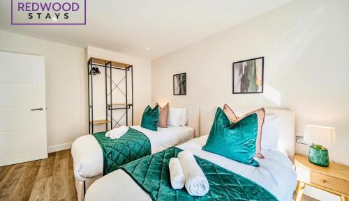 Two-Bedroom Deluxe Apartment