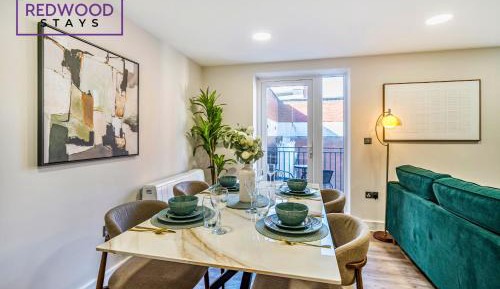 One-Bedroom Apartment with Balcony