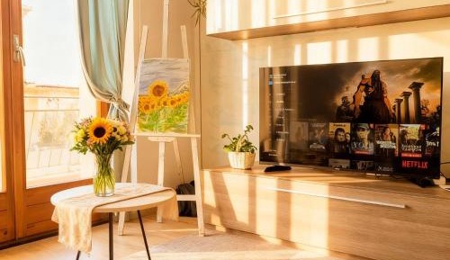 Three-Bedroom Apartment with Balcony