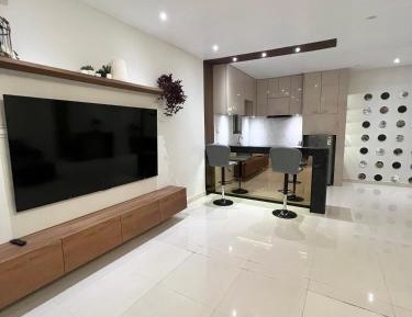 Villa with Garden View