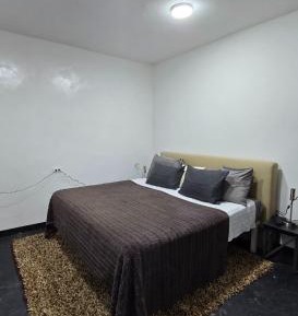 Family Room with Garden View