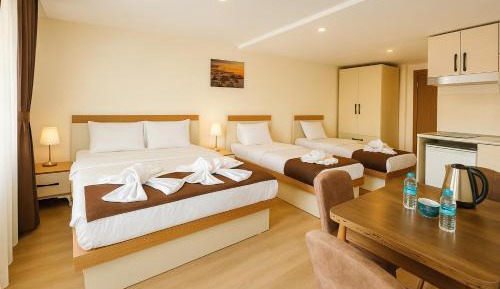 Deluxe Quadruple Room
